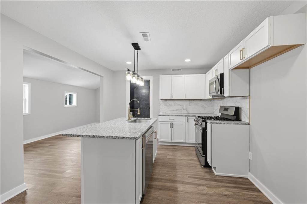 706 S Butler Drive — photo 7
