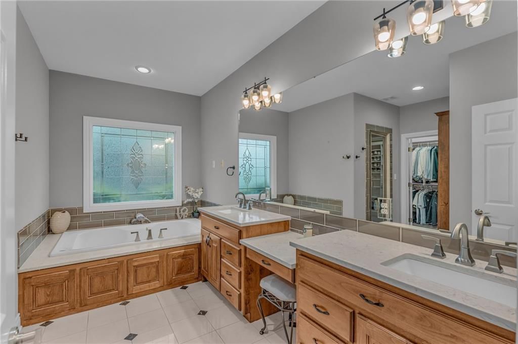 1606 Burning Tree Drive — photo 38
