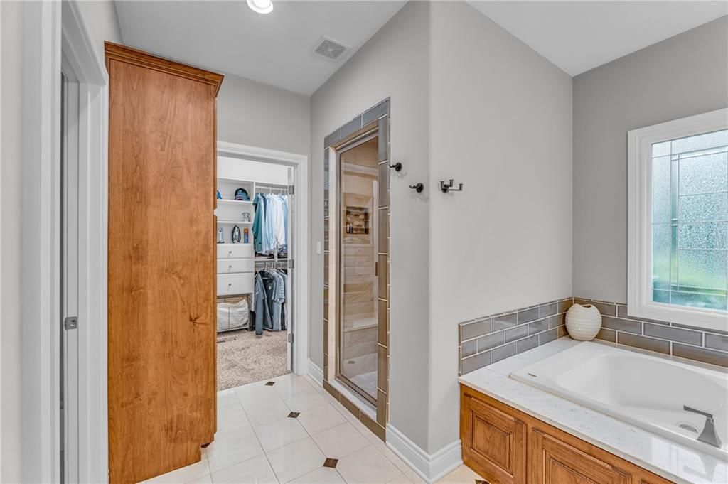 1606 Burning Tree Drive — photo 42