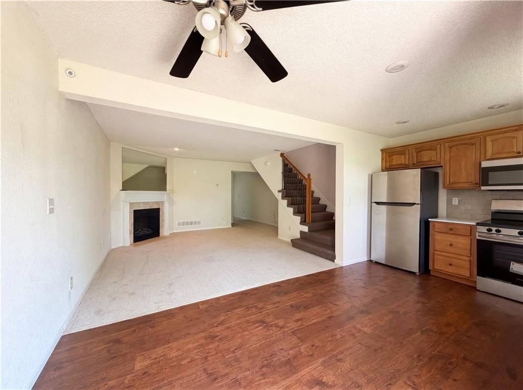 10559 E 46th Terrace — photo 3