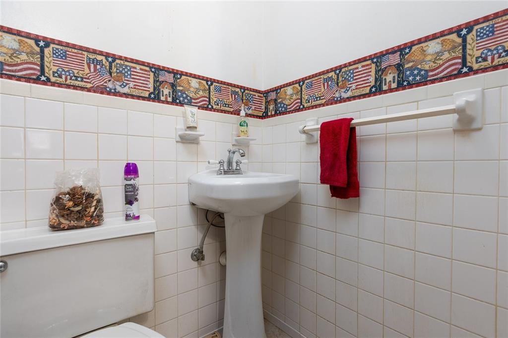 8030 N Main Street — photo 13