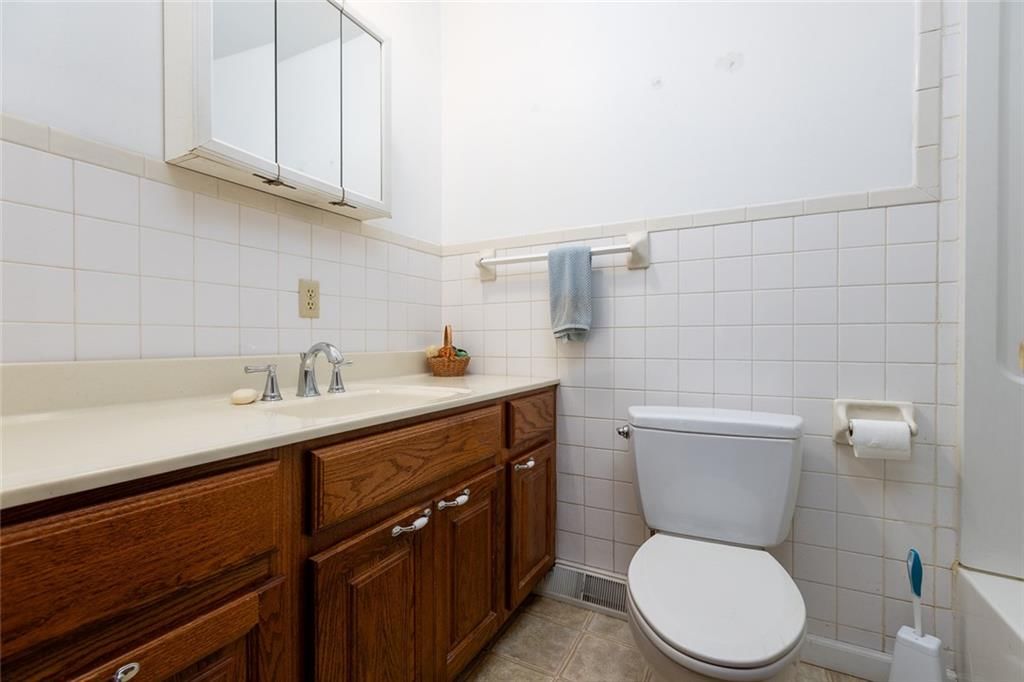 8030 N Main Street — photo 16