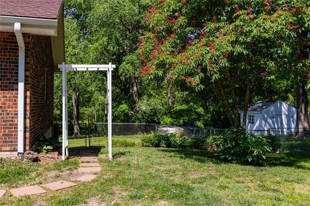8030 N Main Street — photo 47