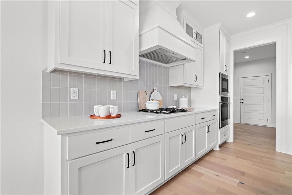 17463 W 163rd Place — photo 8