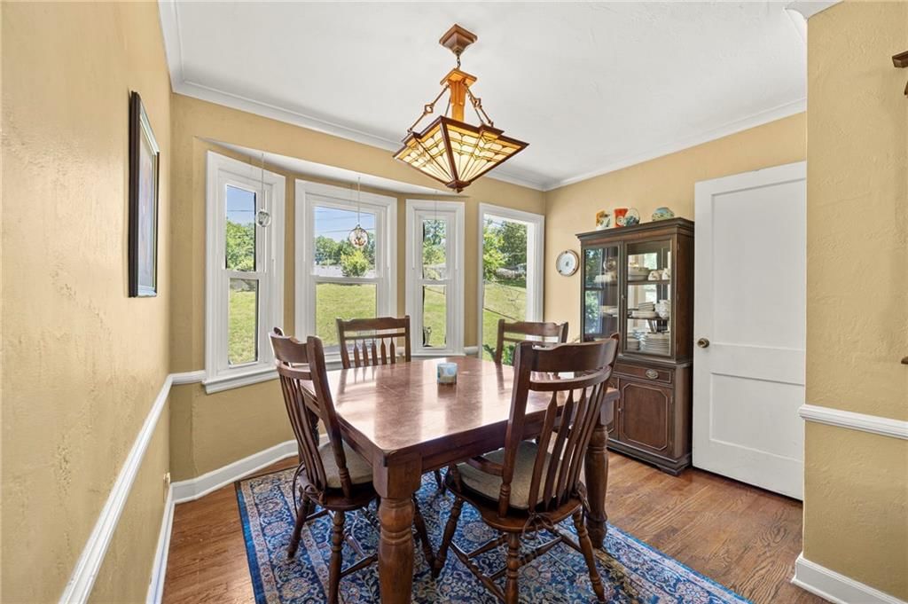 614 NE Woodlawn Street — photo 10