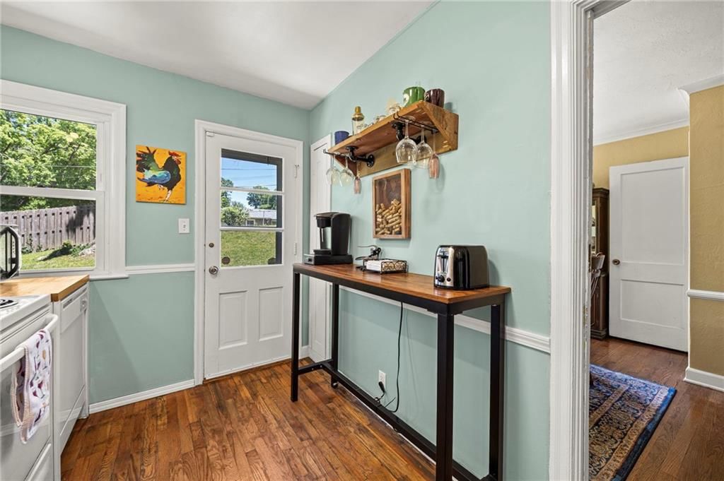 614 NE Woodlawn Street — photo 11