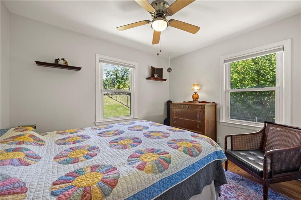 614 NE Woodlawn Street — photo 21