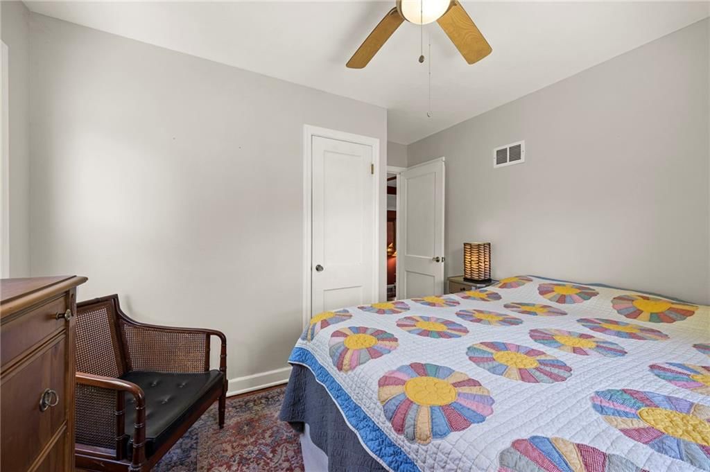 614 NE Woodlawn Street — photo 22