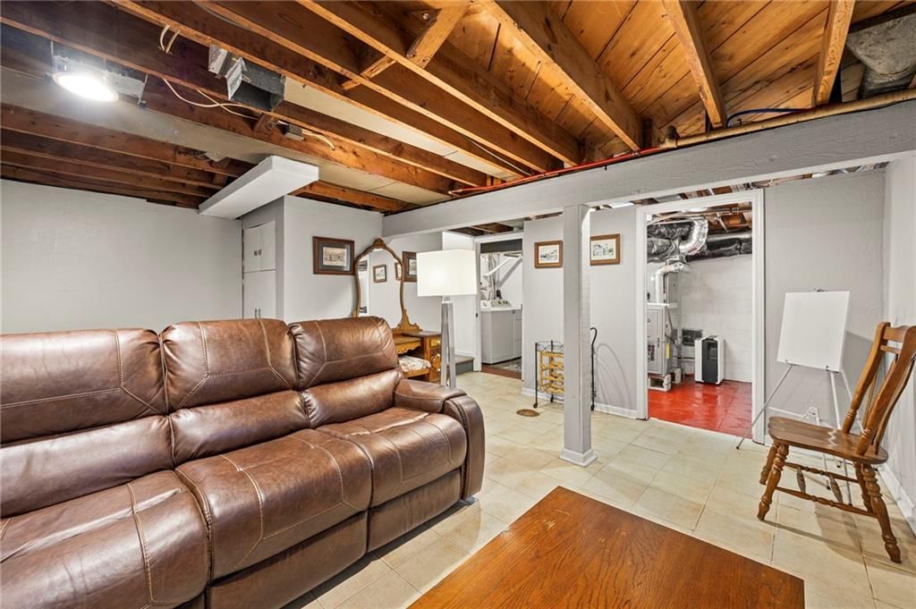 614 NE Woodlawn Street — photo 24