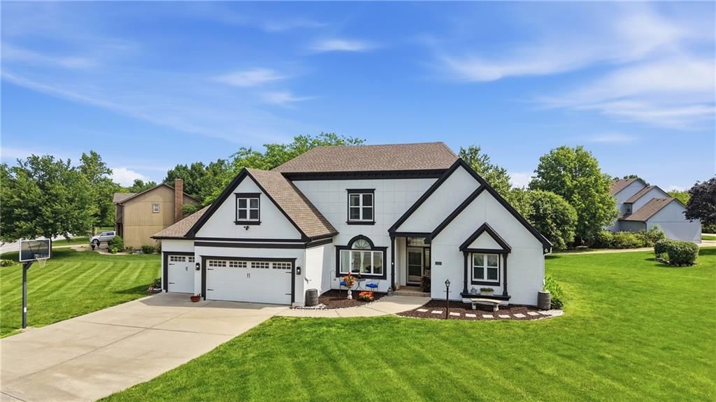 4215 SE Paddock Drive — photo 3
