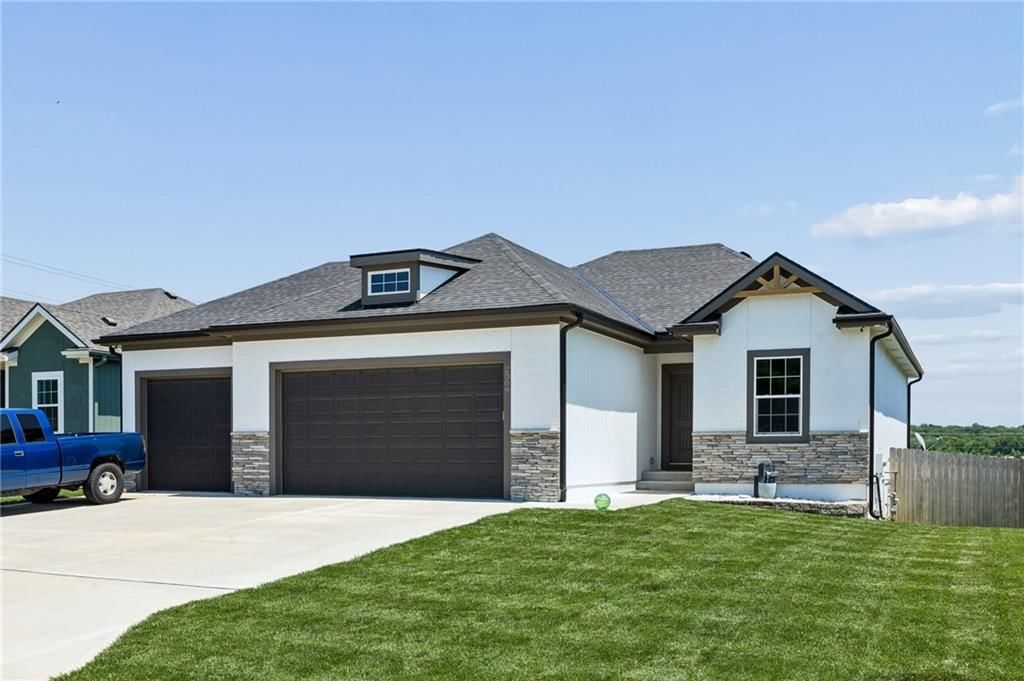 2309 S Eagle Court, Independence, MO