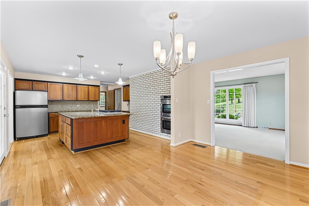 1902 Park Ridge Drive — photo 3