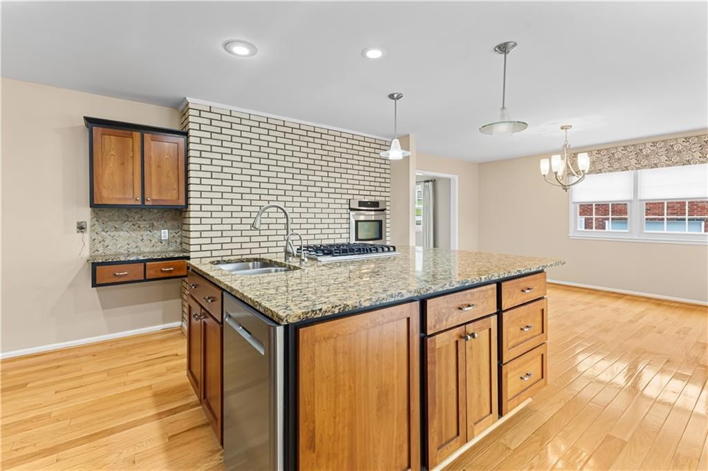 1902 Park Ridge Drive — photo 5