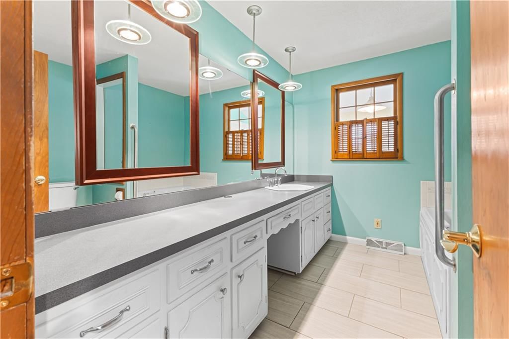 1902 Park Ridge Drive — photo 18