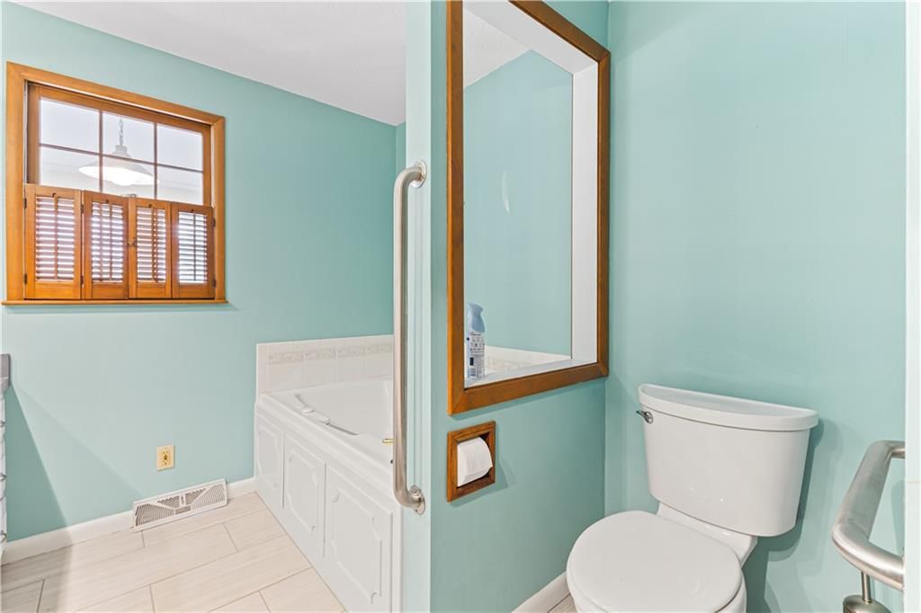 1902 Park Ridge Drive — photo 19