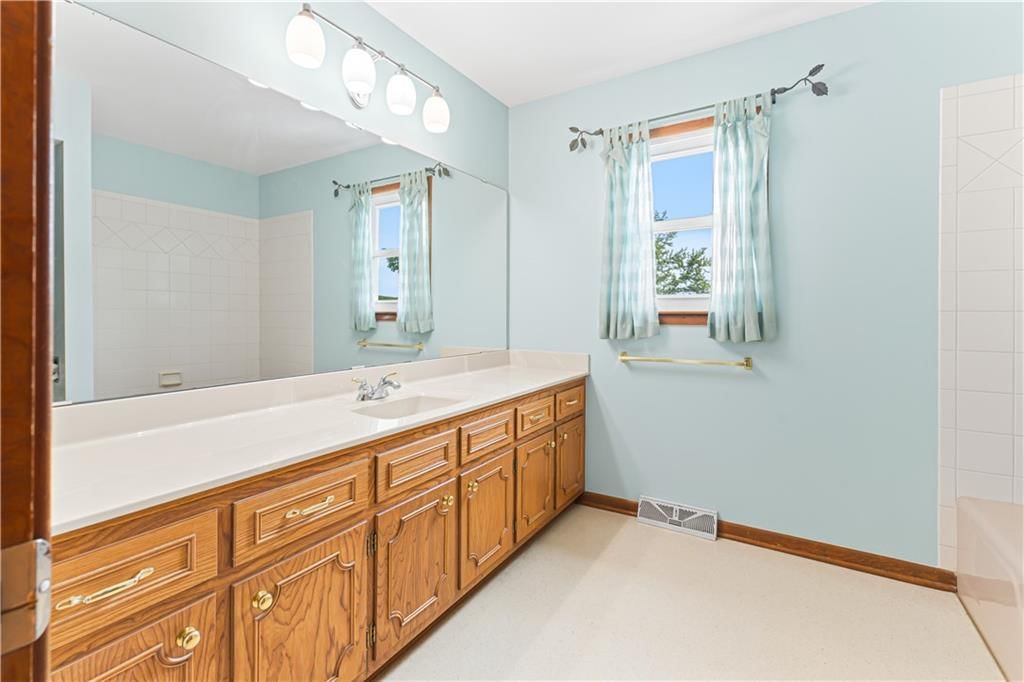 1902 Park Ridge Drive — photo 29