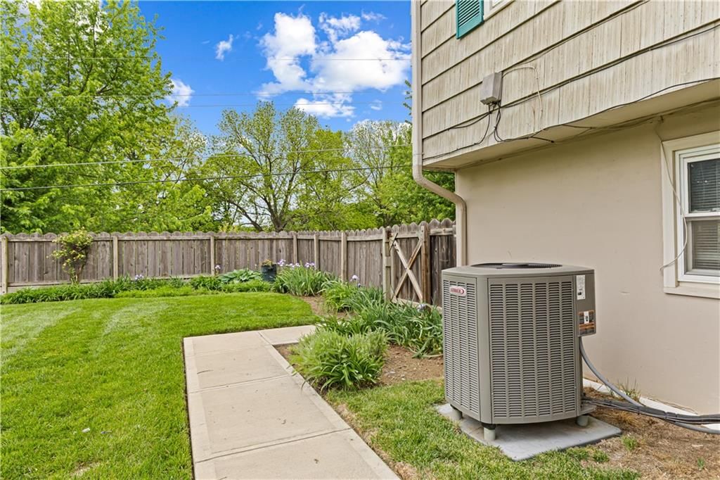 1902 Park Ridge Drive — photo 56