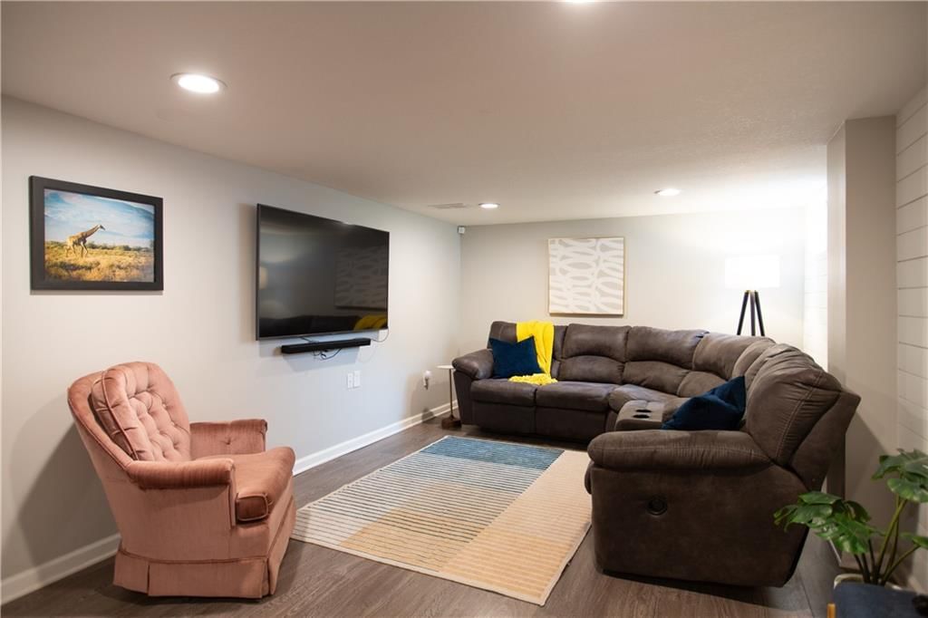5416 W 50th Street — photo 31