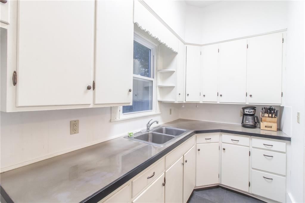 400 E Market Street — photo 8