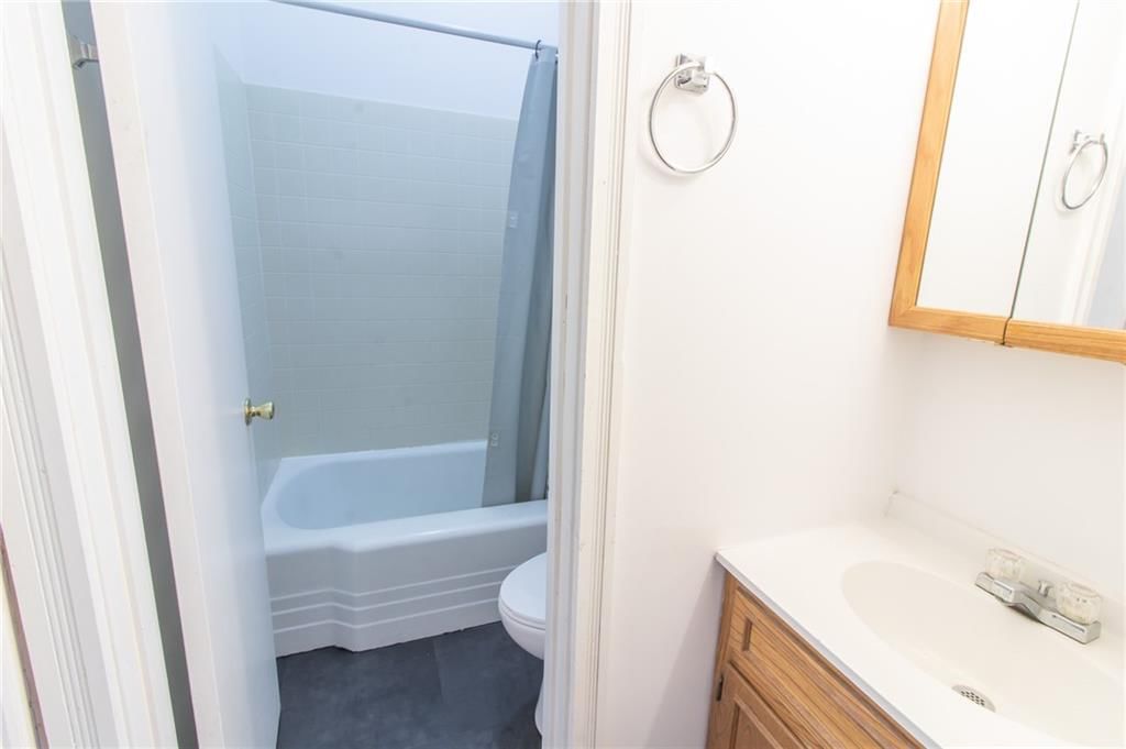 400 E Market Street — photo 12