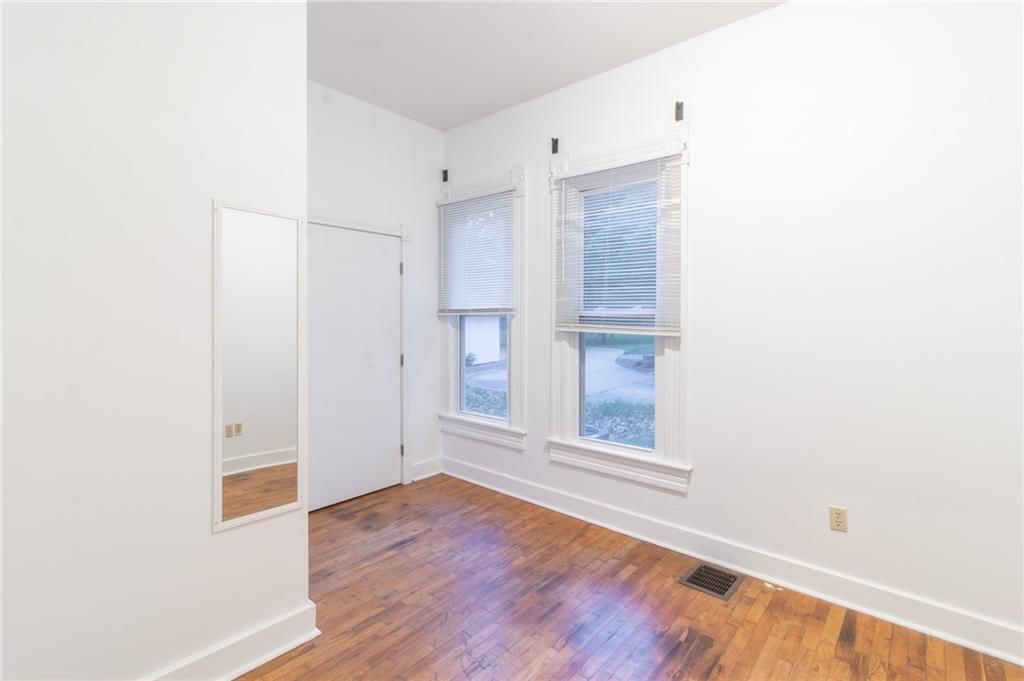 400 E Market Street — photo 16