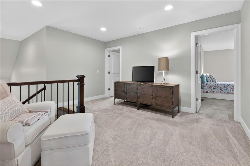2805 NE 92nd Street — photo 24