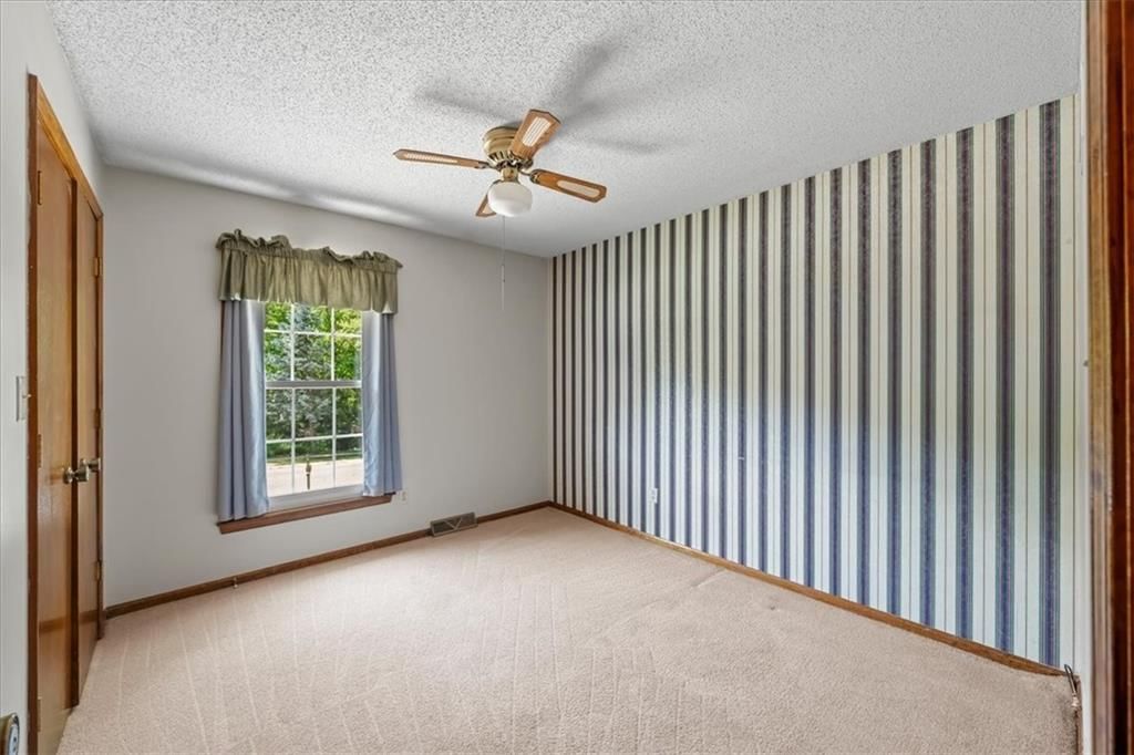 725 Laurel Avenue — photo 15