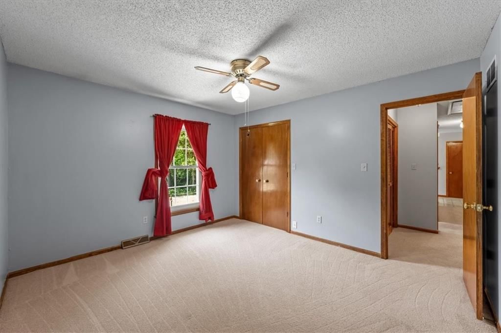 725 Laurel Avenue — photo 18