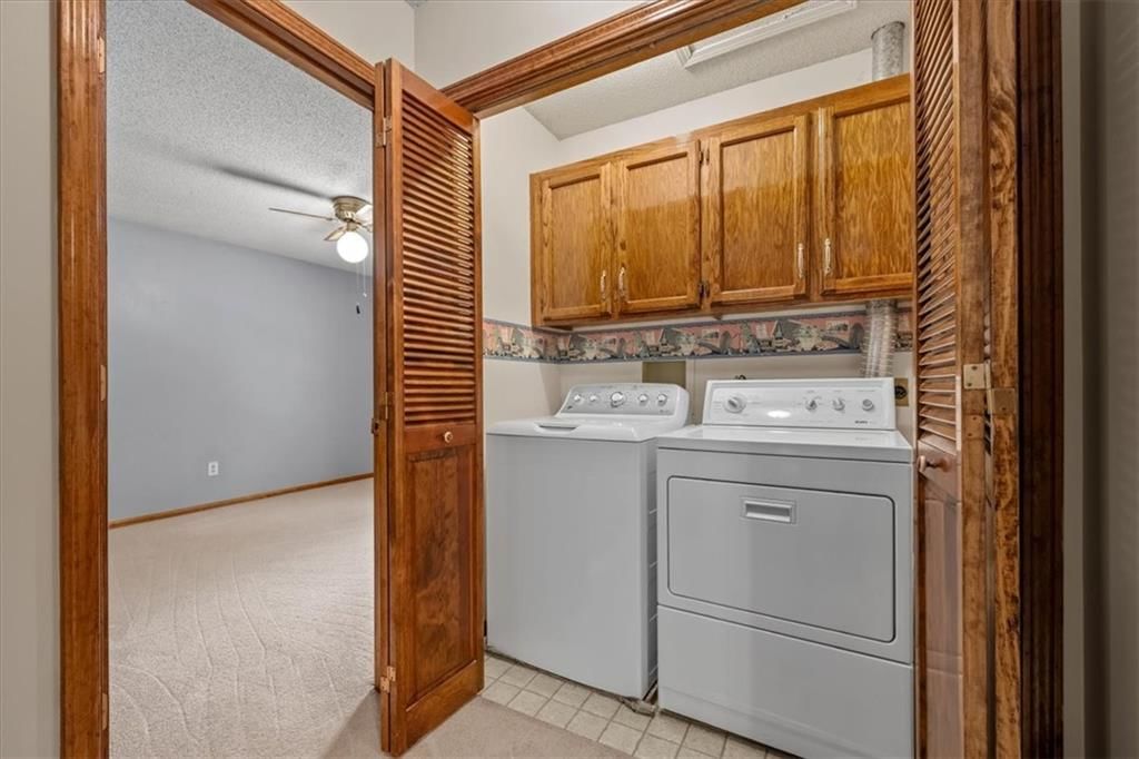 725 Laurel Avenue — photo 23