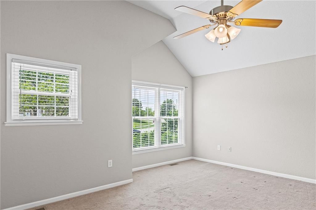 1224 Greenbrier Drive — photo 5