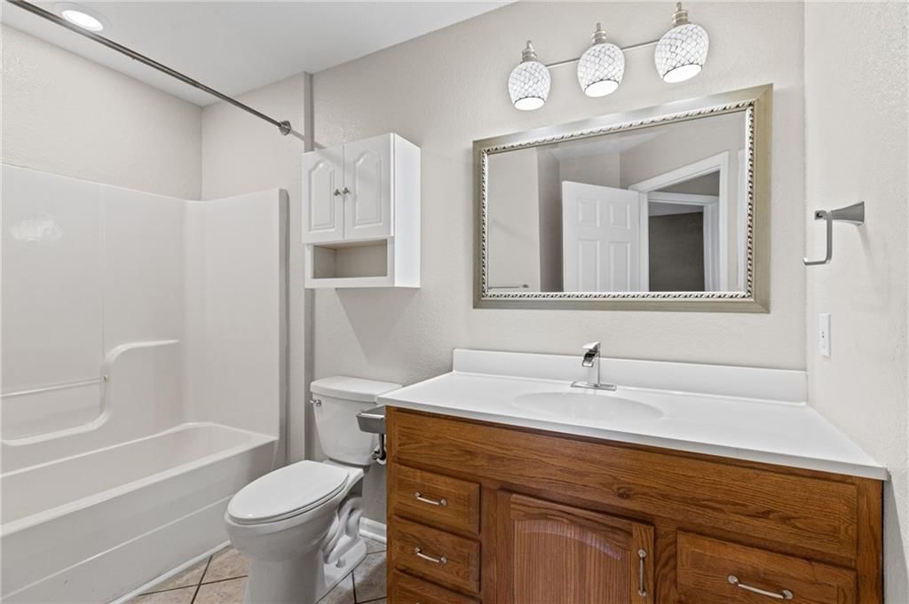 1224 Greenbrier Drive — photo 20