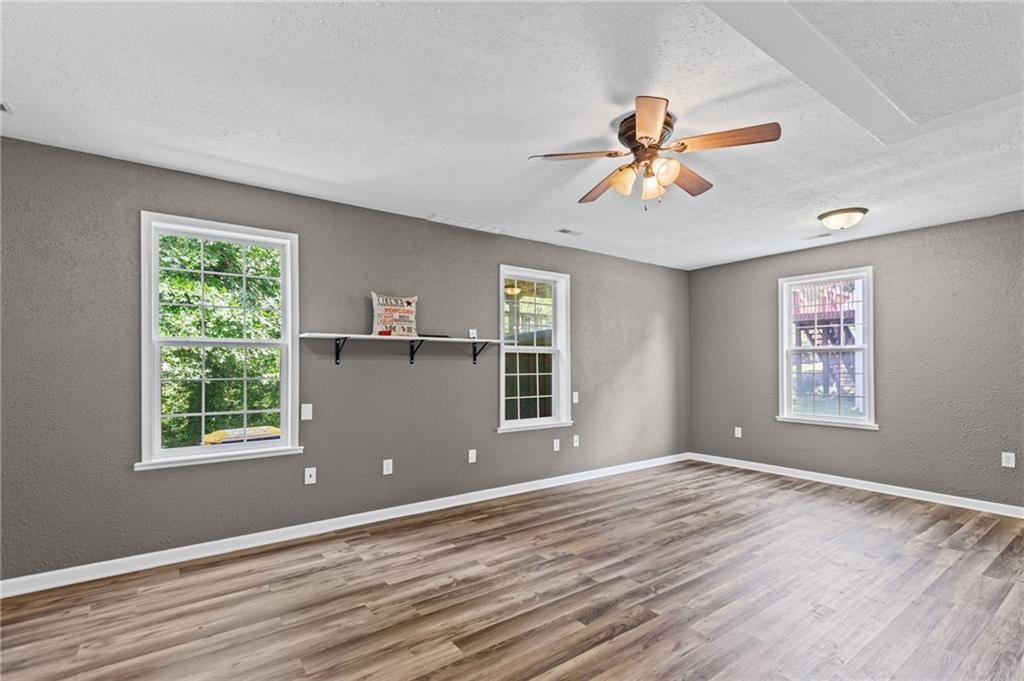 1224 Greenbrier Drive — photo 21