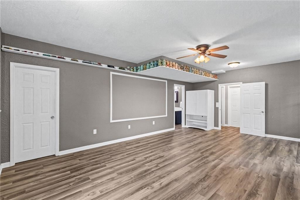 1224 Greenbrier Drive — photo 23