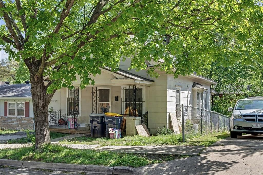 915 Fremont Avenue — photo 2