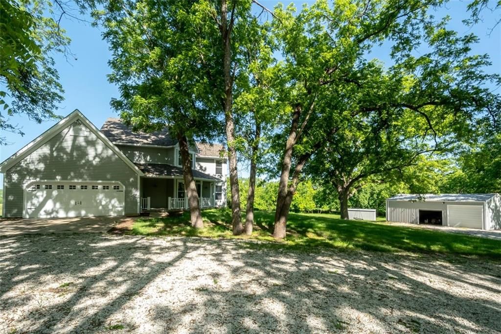 820 E 1000 Road — photo 3