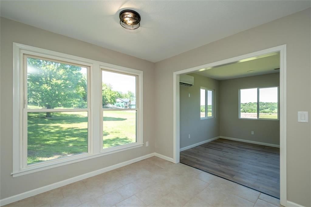 820 E 1000 Road — photo 15