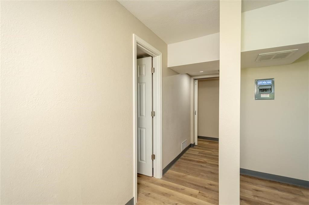 820 E 1000 Road — photo 29