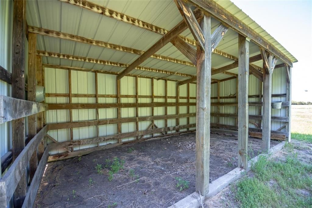 820 E 1000 Road — photo 76