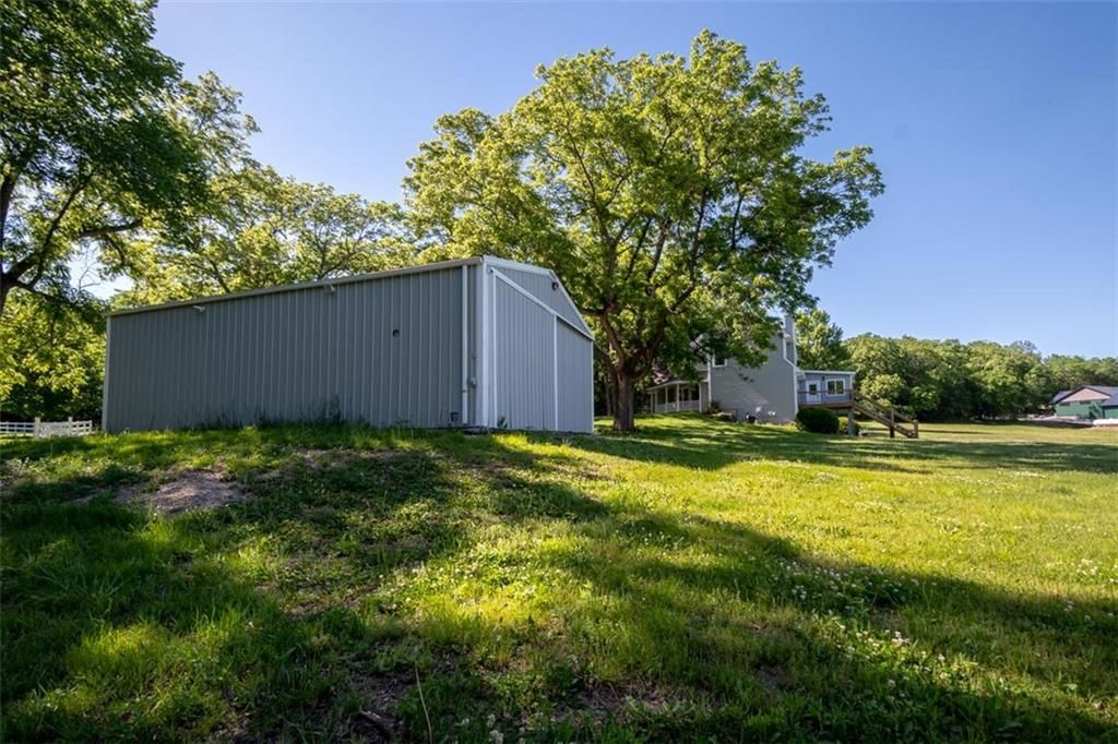 820 E 1000 Road — photo 78