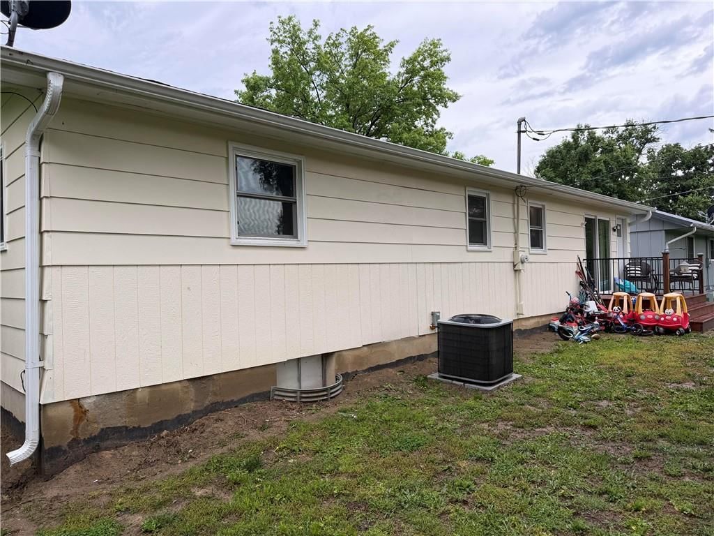1525 Jackson Street — photo 2