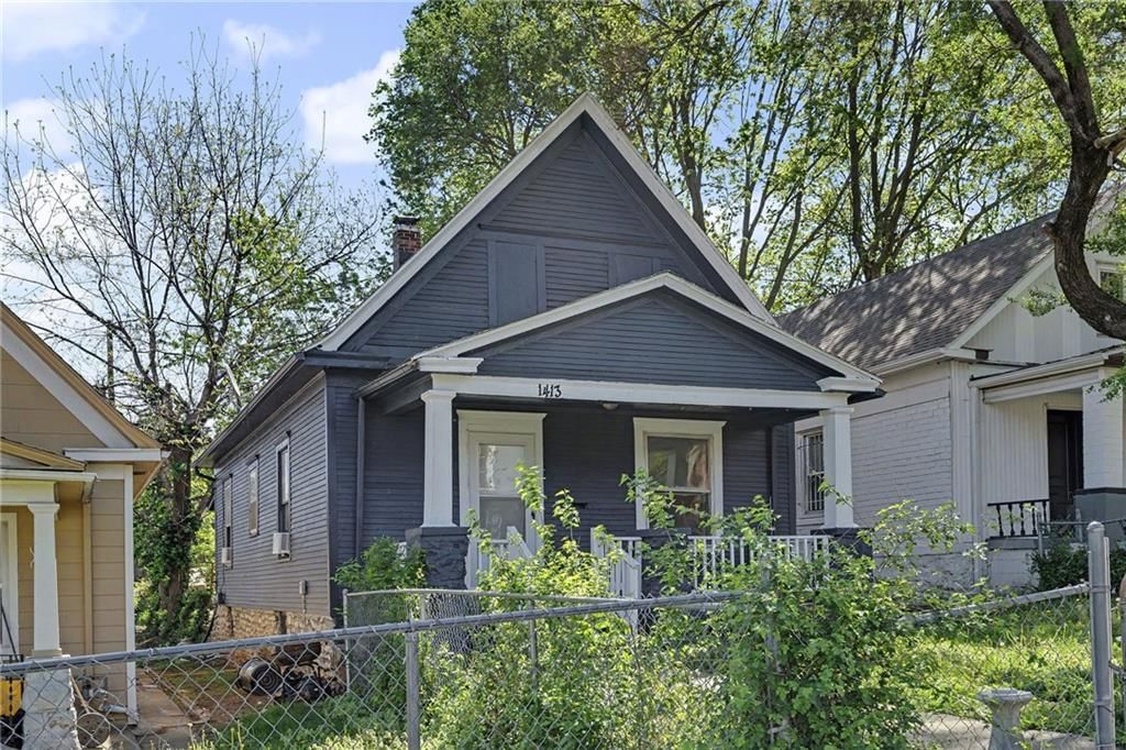 1413 Denver Avenue — photo 3