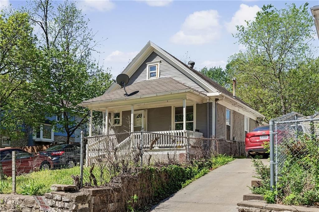 1632 Topping Avenue — photo 2