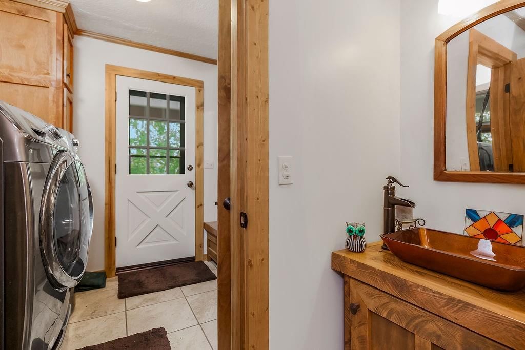 1601 Woods Chapel Road — photo 17
