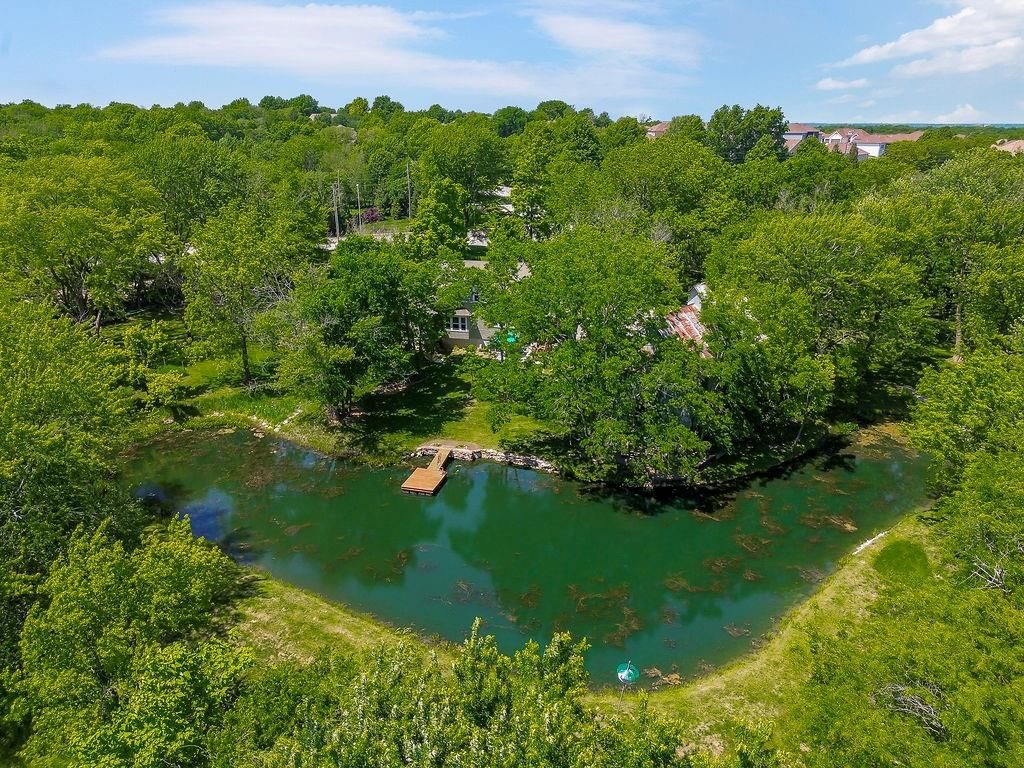 1601 Woods Chapel Road — photo 43