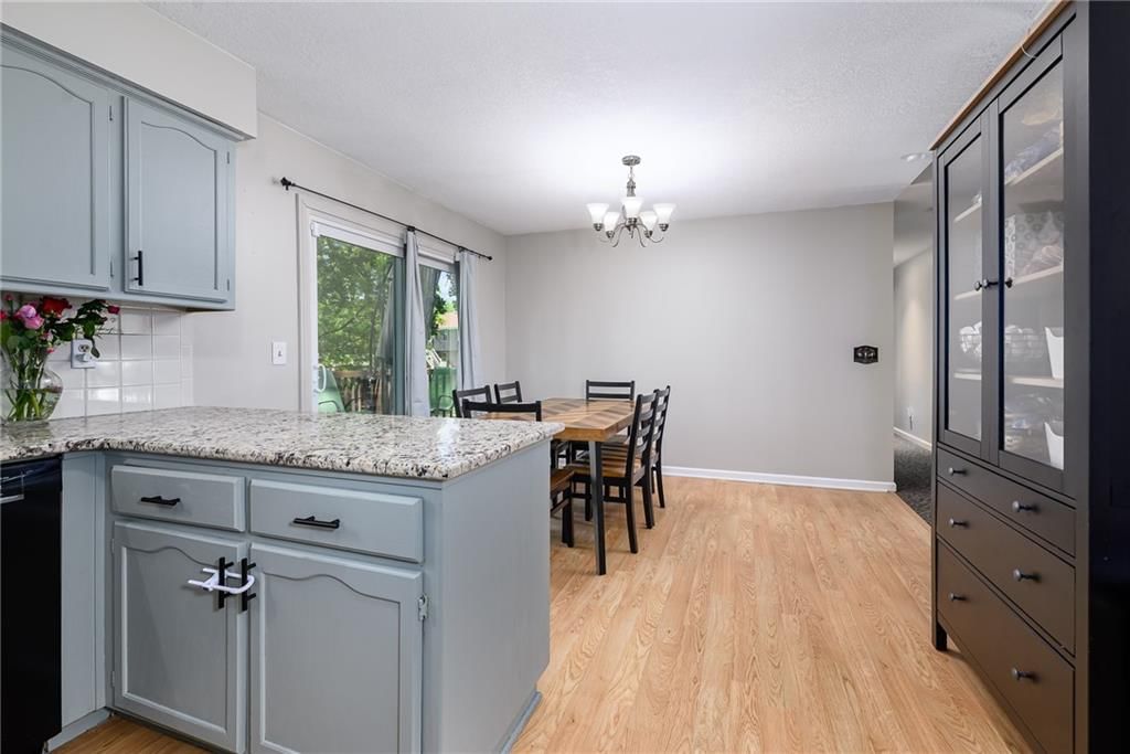 5808 Clark Circle — photo 4