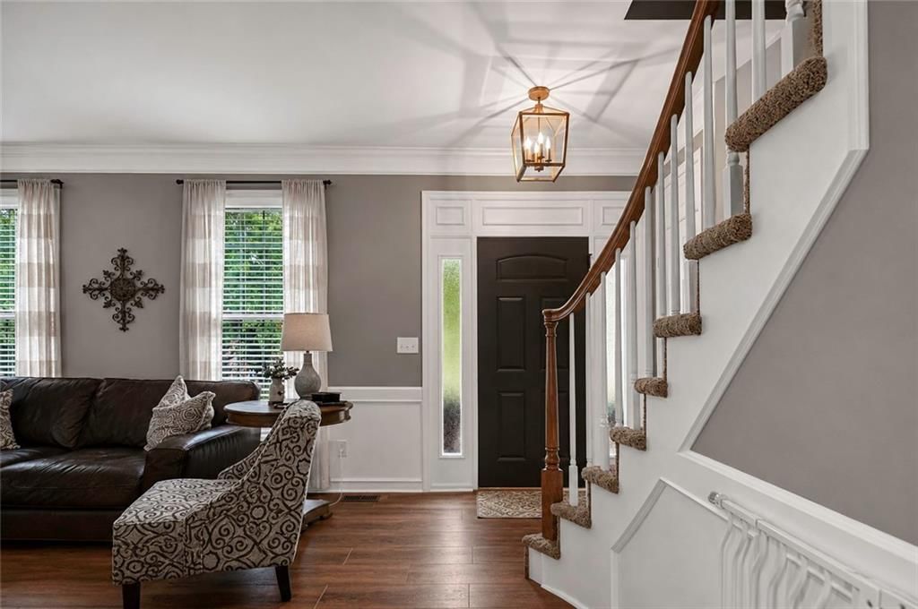 12037 S Hallet Street — photo 4