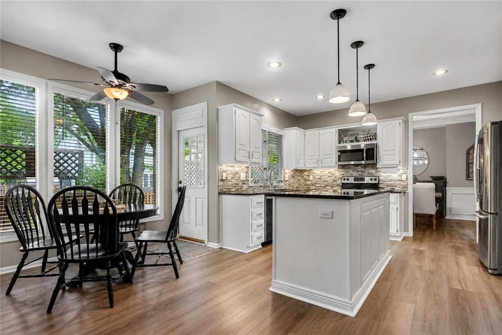 12037 S Hallet Street — photo 14
