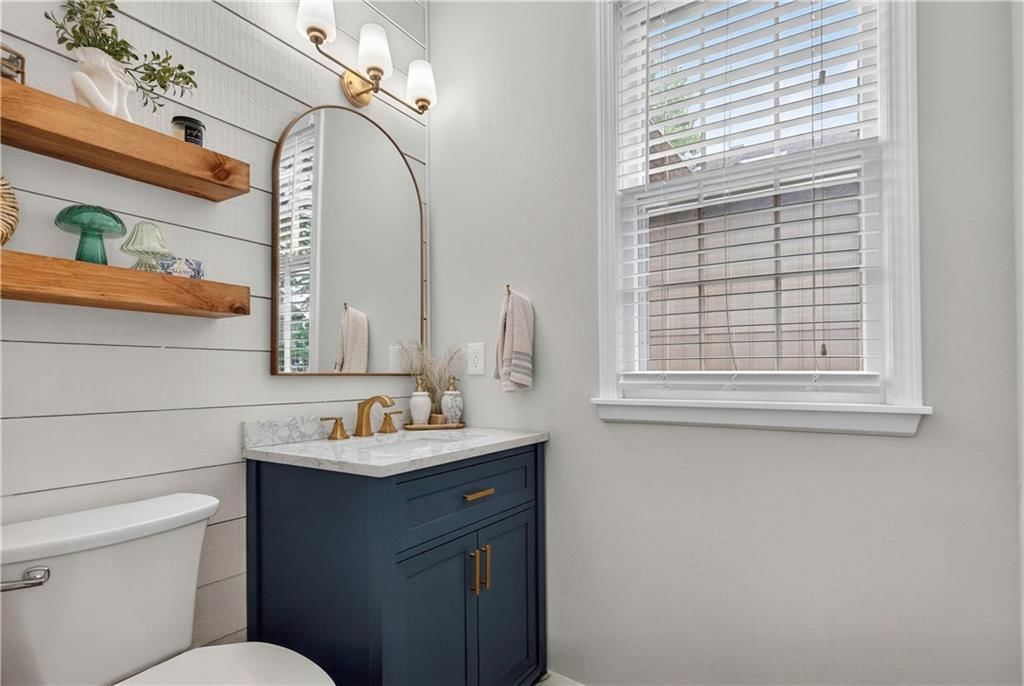 12037 S Hallet Street — photo 16