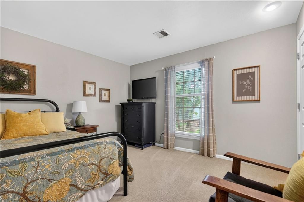 12037 S Hallet Street — photo 30