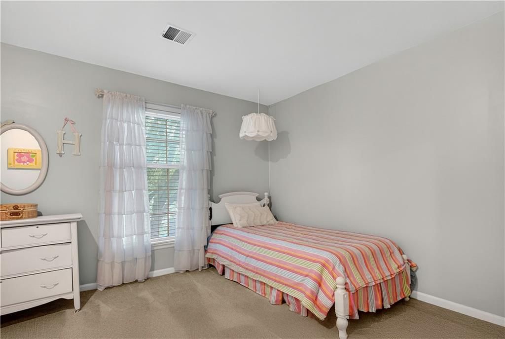 12037 S Hallet Street — photo 32